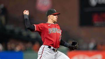 SF Giants sign former Dbacks shortstop, two-time Gold Glove award winner