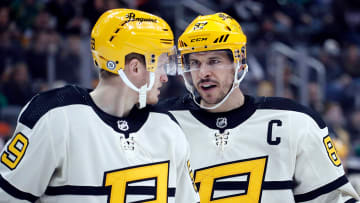 Sidney Crosby Offers Blunt Reaction to Penguins Trading Jake Guentzel to Hurricanes