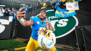 Eric Kendricks Spurns 49ers for Cowboys With Free Agency Decision