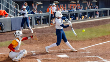 Cavalier Bats Come Alive in Finale, Virginia Softball Wins Series Over Syracuse