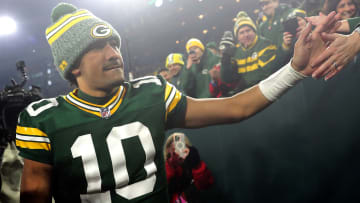 Jordan Love Applauded for Classy Gesture Helping Packers Fan Out of Snow Ditch