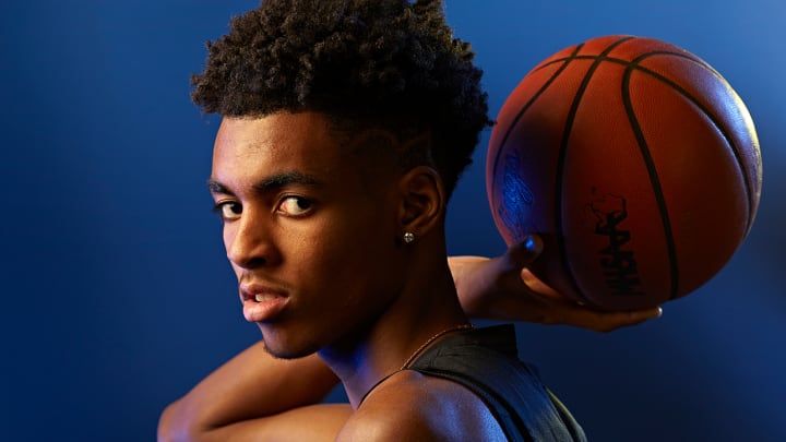 Magic, Michael, LeBron ... Emoni Bates? Meet the 15-Year-Old Next in Line