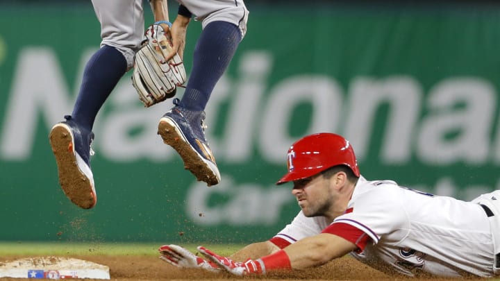 Rangers strike first in Lone Star series, 7-5 over Astros