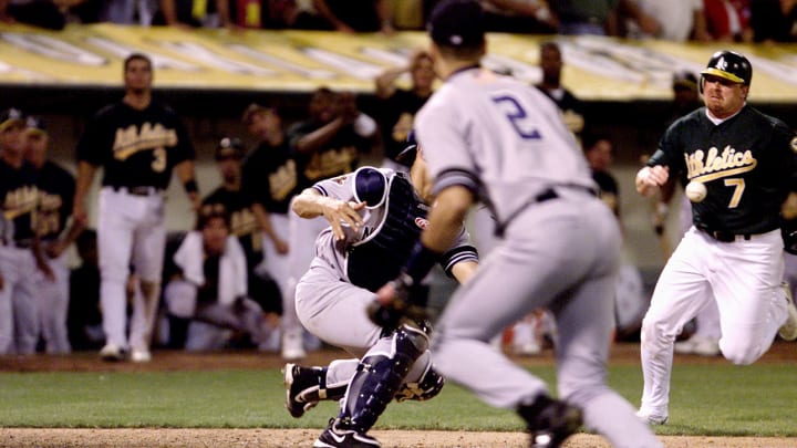 On this day in 2001: Derek Jeter makes the ‘flip’ play in ALDS vs. Oakland