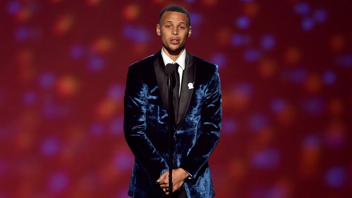 Stephen Curry speaks out against gun violence at the ESPYs