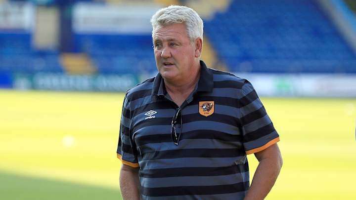 Manager Steve Bruce leaves Hull shortly before EPL season