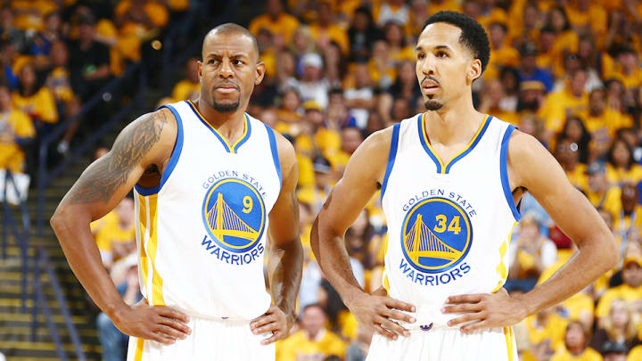 Watch: Shaun Livingston throws down big dunk over Richard Jefferson