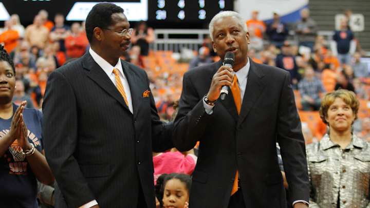 Syracuse misspells Roosevelt Bouie's name on retired jersey