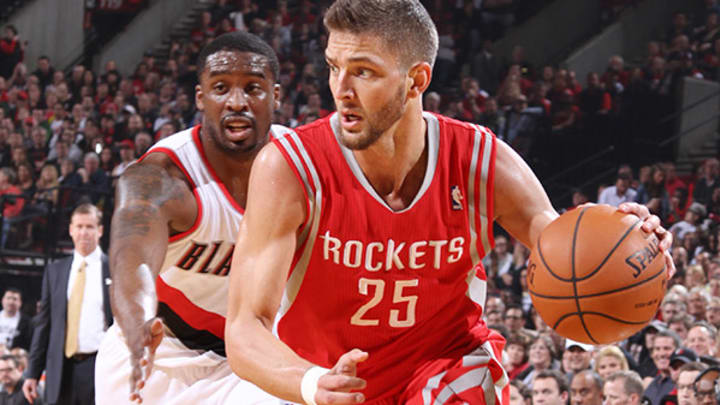 Reports: Rockets to decline contract option for Chandler Parsons