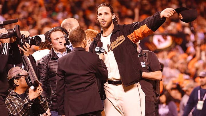 Madison Bumgarner stymies Royals' hitters, makes case for Series MVP