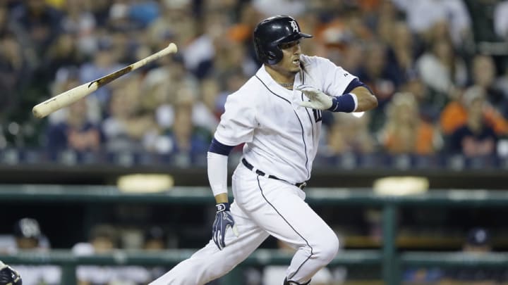 Tigers placed DH Victor Martinez on 15-day DL with knee inflammation