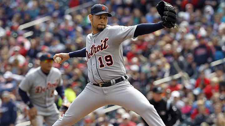 Tigers' Anibal Sanchez exits game vs. Twins in third inning with blister