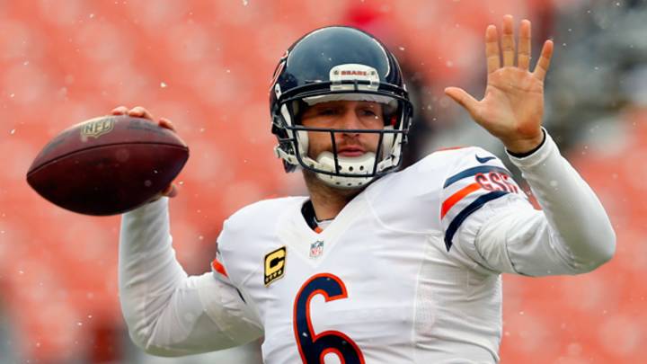 Jay Cutler throws two first-half interceptions in first game back for Bears