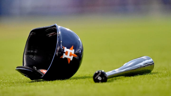 Report: Astros Executive Suggested Scouts Use Cameras to Steal Signs