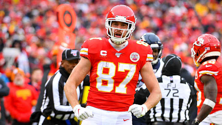 How Many Receiving Yards Will Travis Kelce Have in 2020?