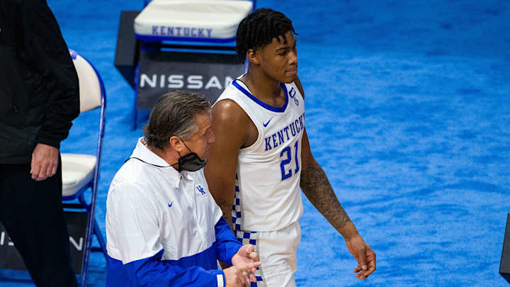 Kentucky Asks Cam'Ron Fletcher to Take Time Away From Team After In-Game Frustrations