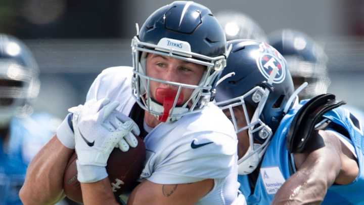 Kinsey Returns to Titans on Futures Contract