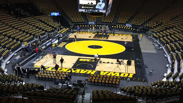 The Live Thread: Iowa vs. Penn State