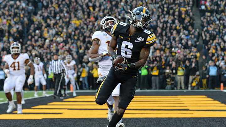 Saturday's Clicks: Hawkeyes Favored In Seven Games In Early Lines