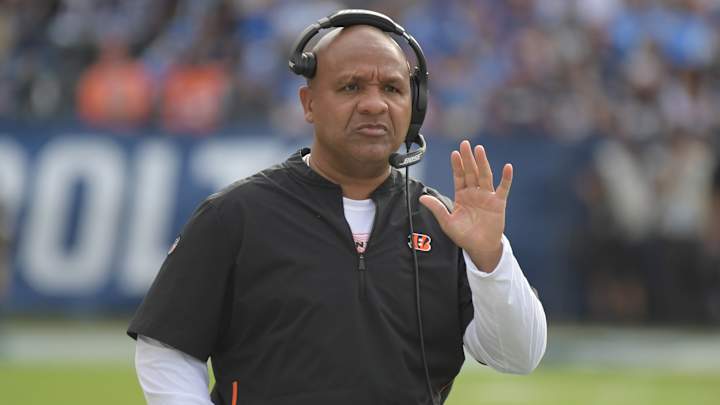 Hue Jackson’s Foundation Defends Decision to Hire Art Briles