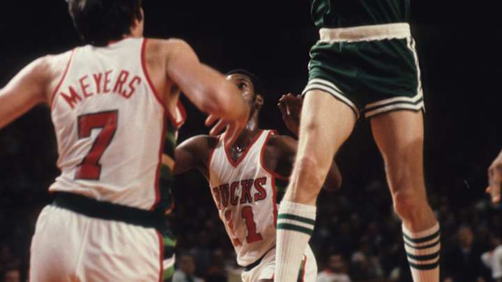 Dave Meyers Of Milwaukee Bucks Was One Of Few Who Took Jumpshots At Free Throw Line