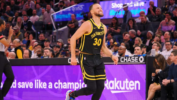 Warriors Stars React to Steph Curry Leaving Game With Ankle Injury