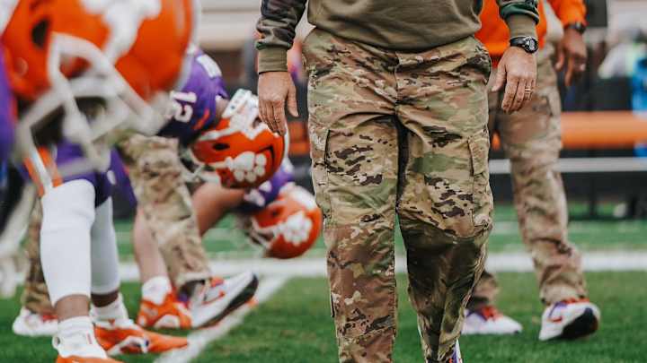 Look: Clemson staff wearing camo for Veterans Day