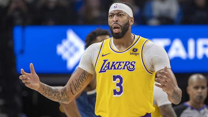 Anthony Davis Hints At Lakers’ Desperation With Quote After Fourth Straight Loss