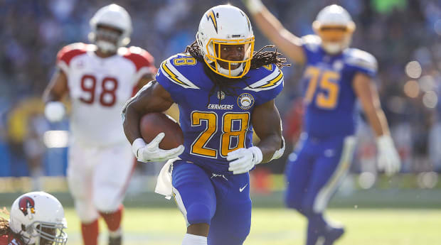 Veteran Running Back Melvin Gordon Signs With New NFL Team - The Spun:  What's Trending In The Sports World Today