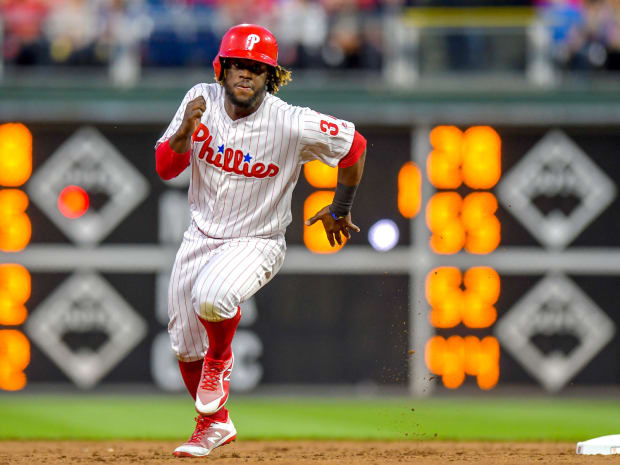 Phillies hit quarterpole half-game back in NL East