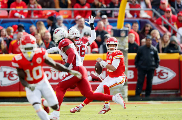 Niners eye lift-off against Colts while Mahomes strives for Brady