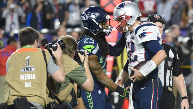 Michael Vick makes triumphant return to Georgia Dome