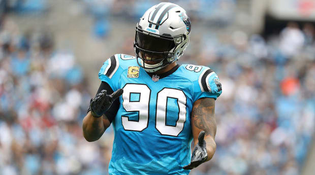 Carolina Panthers: The marvel that is Julius Peppers