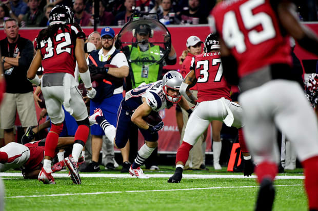 Patriots and Tom Brady breeze past Falcons in Super Bowl rematch