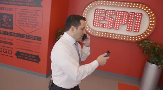 Adam Schefter Speaking Fee and Booking Agent Contact