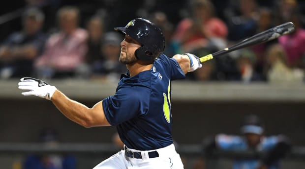 It finally happened: Tim Tebow hits his first spring training home run