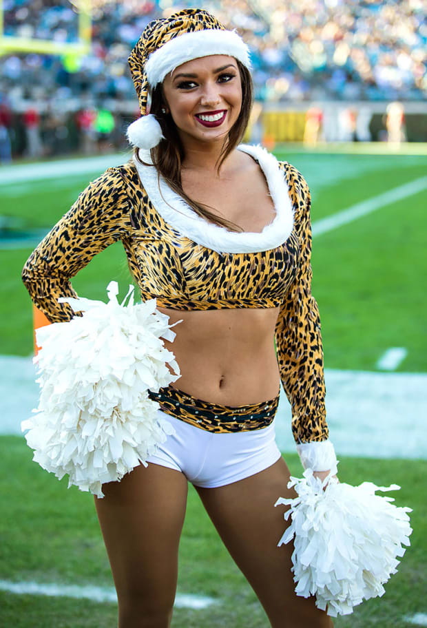 NFL Cheerleaders: Week 16 - Sports Illustrated