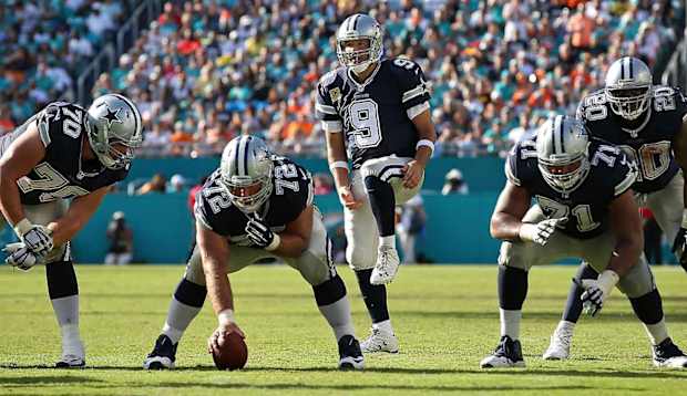 Helmet Stalker on X: Eagles QB Tim Tebow is still wearing a clear