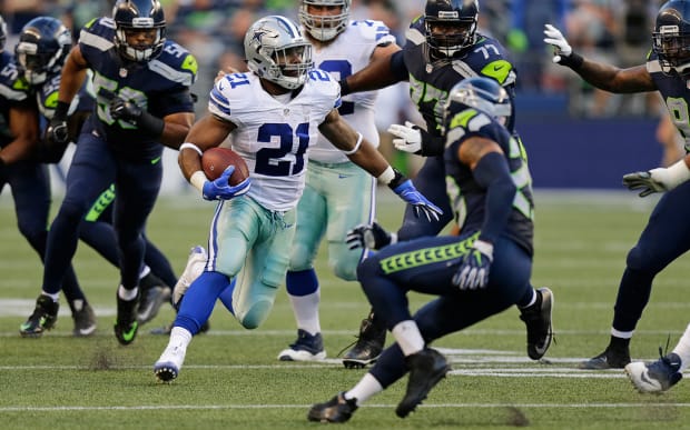 File:Ezekiel Elliott vs. the Redskins in 2016.jpg - Wikipedia