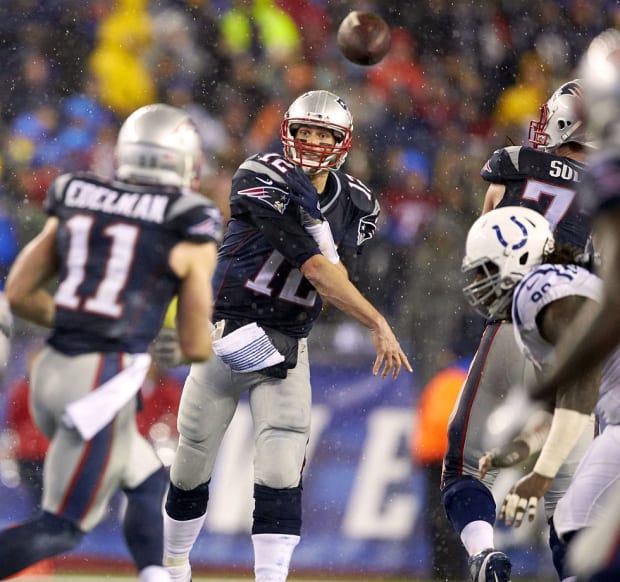 Tom Brady Slides and Bernard Pollard Strikes Again: Moments From The  Patriots-Ravens AFC Title Game