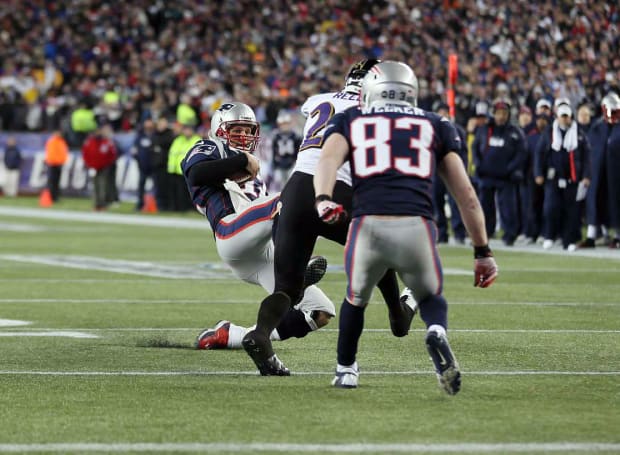 Tom Brady Slides and Bernard Pollard Strikes Again: Moments From The  Patriots-Ravens AFC Title Game