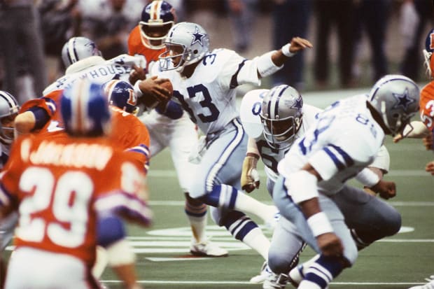 Oakland Raiders defensive end Otis Sistrunk sacks Fran Tarkenton, forcing  the Minnesota Vikings quarterback to fumble. Oakland's offense had a field  day with the Vikings, setting a Super Bowl record with 429