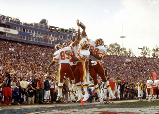 The Catch: Dwight Clark grabs touchdown for San Francisco 49ers - Sports  Illustrated