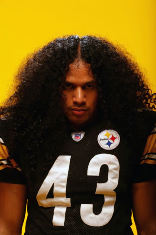 The afformentioned Troy Polamalu jersey arrived. It actually looks better  in person I'll admit. Real or fake, this is a great jersey and I will keep  it for a while. : r/steelers