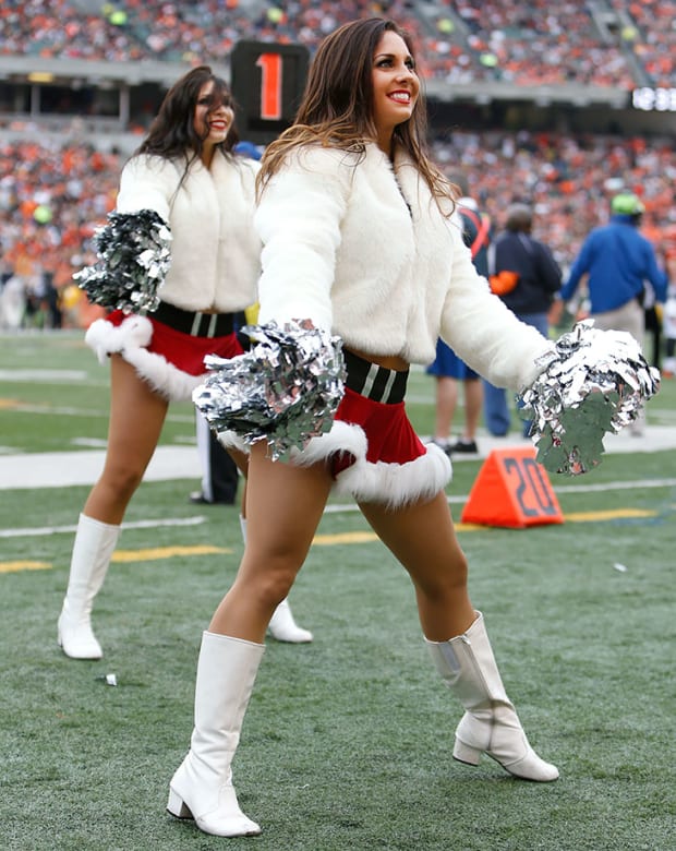 NFL Cheerleaders: Week 14 - Sports Illustrated