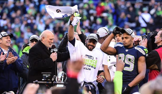 Seahawks fans buying Super Bowl gear as huge parade planned – KIRO