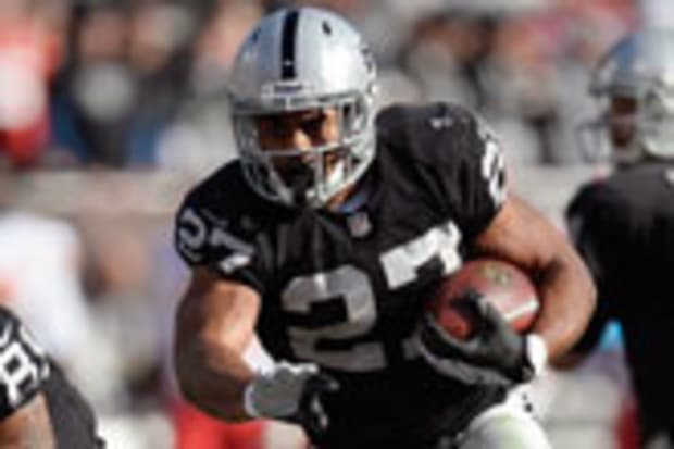 2014 NFL free agency rumors: Darren McFadden generating 'significant  interest' - Sports Illustrated