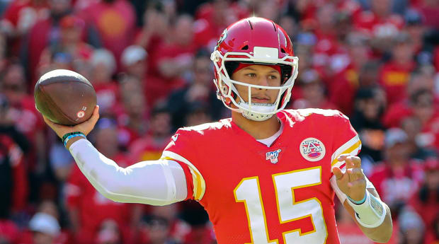Chiefs' gear reportedly sent to New Jersey ahead of Patriots game - Sports  Illustrated