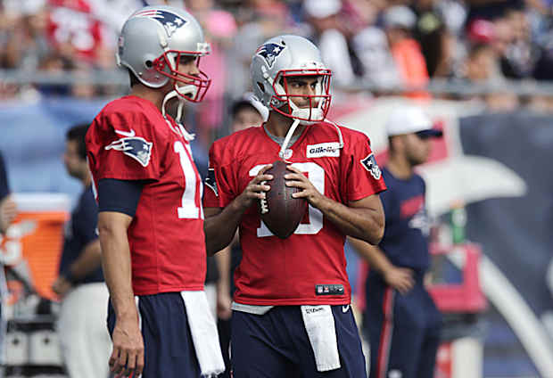 Tom Brady's shadow looms over Patriots as season begins