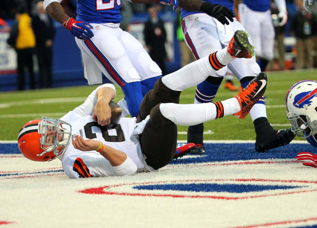 Cleveland Browns wide receiver Travis Benjamin runs the ball during  preseason NFL football game between the Browns and the St. Louis Rams  Saturday, Aug. 23, 2014, in Cleveland. (AP Photo/Tony Dejak Stock